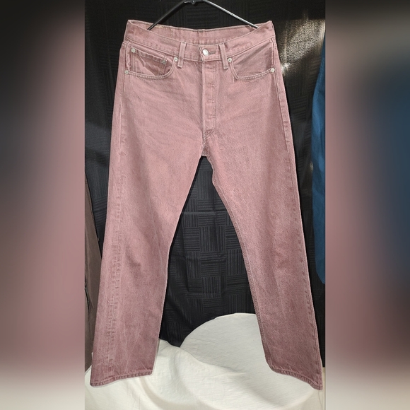 Levi's Men's Dusty Rose Straight Jeans - Picture 1 of 4